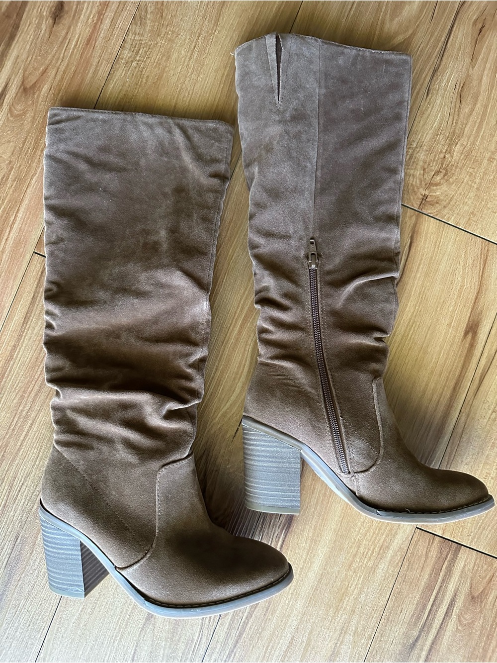 Universal Thread Lainee Suede Knee-High Block Heel Boots in Cognac